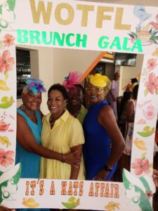 Its-a-HATS-Affair-brunch-gala-women-on-the-front-line-12